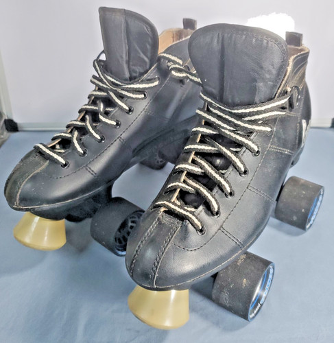 Vintage roller derby - roller,
